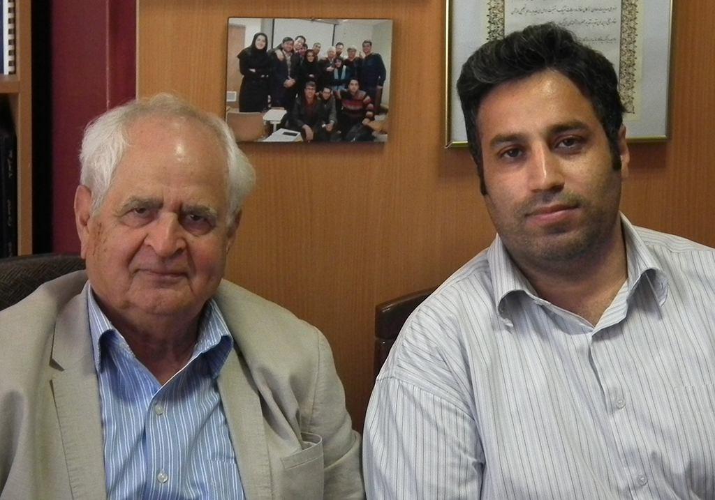 عکس استاد حسین صدقی در کنار پدرام آستانی فعال محیط زیست